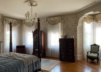 Sturgis House hotel thumbnail 4