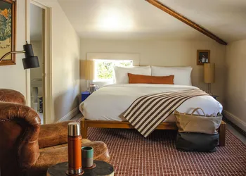 Kingston Carriage House hotel thumbnail 6