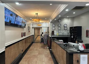 Iconic Hotel hotel thumbnail 4