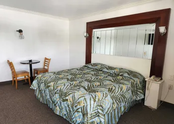 Winslow Motel hotel thumbnail 3