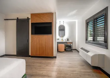 LYFE INN & SUITES by AGA- North Hollywood Universal Studios hotel thumbnail 6