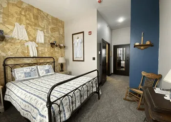 Nome Schoolhouse Inn and Event Center hotel thumbnail 4