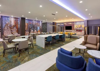 La Quinta Inn & Suites by Wyndham DeSoto hotel thumbnail 4