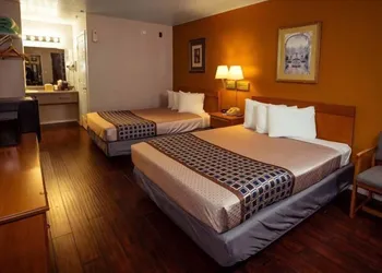 King Resort hotel thumbnail 3
