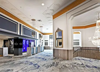The Brock Niagara Falls Fallsview, Tapestry by Hilton hotel thumbnail 2