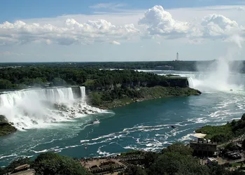 The Brock Niagara Falls Fallsview, Tapestry by Hilton hotel thumbnail 6