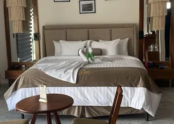 Hotel Guiant hotel thumbnail 5