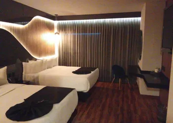 Yoru hotel thumbnail 5