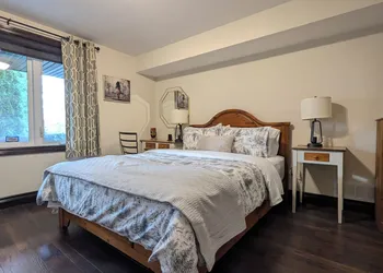 Creekside Bed & Breakfast Niagara Falls hotel thumbnail 7