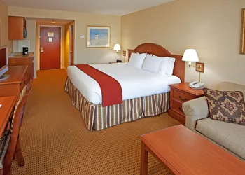 Rockville Centre Hotel - JFK Airport hotel thumbnail 5