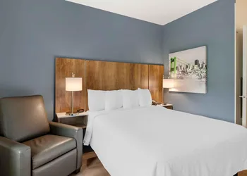 Extended Stay America Premier Suites - Charlottesville hotel thumbnail 4