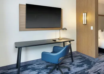 Fairfield by Marriott Inn & Suites Oxford hotel thumbnail 5