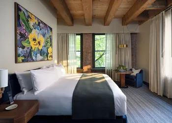 Populus Seattle hotel thumbnail 6