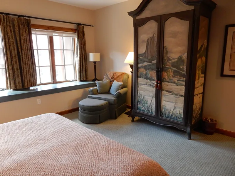 Modern King Room In Heart Of Mt. Crested Butte Hotel Room by RedAwning hotel detail image 2