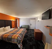 luxury inn hotel detail image 3