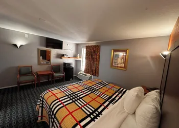 luxury inn hotel thumbnail 7