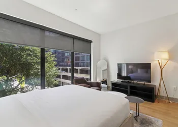 Sentral West Midtown At Star Metals hotel thumbnail 8