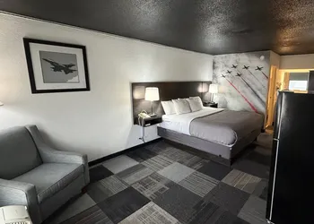 Eglin Extended Stay Hotel, a Howard Johnson by Wyndham hotel thumbnail 8