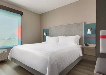 avid hotel Coralville Iowa City by IHG hotel thumbnail 4