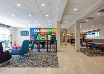 Tru By Hilton Kalamazoo hotel thumbnail 3