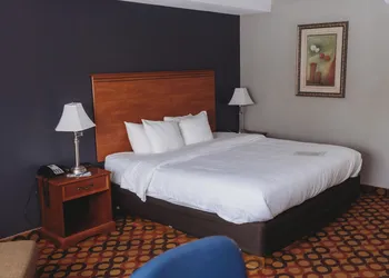AmericInn by Wyndham Appleton Downtown hotel thumbnail 4