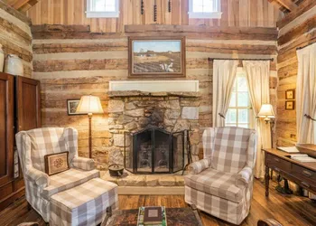 Green Frog Farm Cabins hotel thumbnail 2
