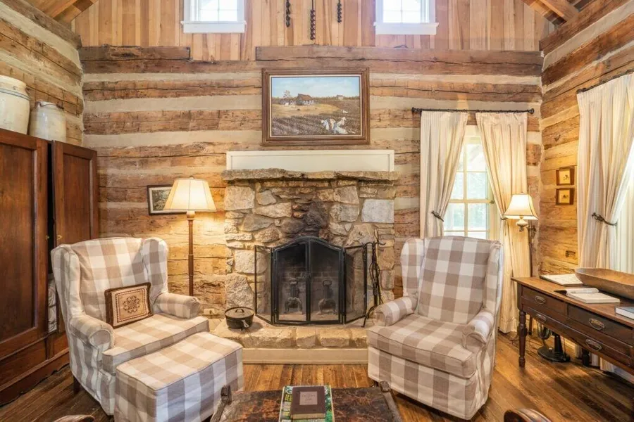 Green Frog Farm Cabins hotel detail image 2