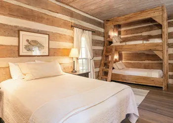 Green Frog Farm Cabins hotel thumbnail 8