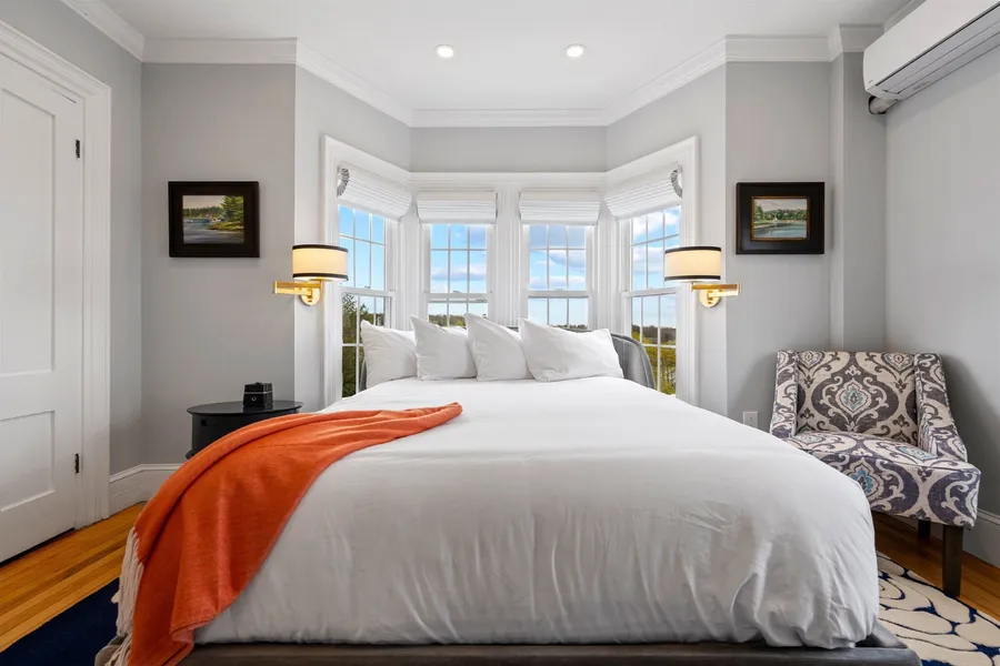 Topside Inn hotel detail image 6