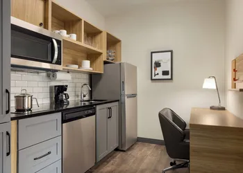 Candlewood Suites Huntsville Research Park by IHG hotel thumbnail 6