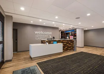 Hampton Inn Detroit Southfield hotel thumbnail 3