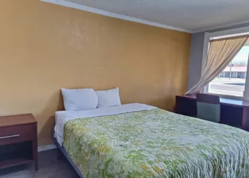 Crown Inn By Oyo Orangeburg Hwy 301 hotel thumbnail 5