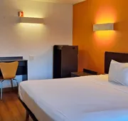 Super 8 by Wyndham Kannapolis hotel detail image 5