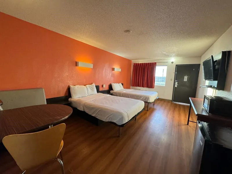 Super 8 by Wyndham Kannapolis hotel detail image 6