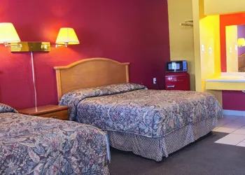 Relax Inn By OYO Sulphur Hwy 90 hotel thumbnail 8
