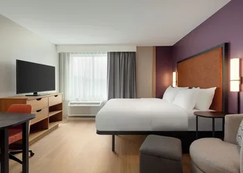 LivSmart Studios By Hilton Kokomo hotel thumbnail 8