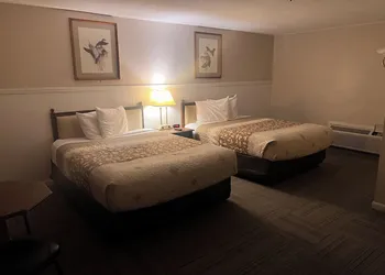 Dew Drop Inn Motel by OYO Miller SD hotel thumbnail 7