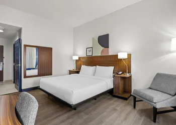 Spark by Hilton Macon North hotel thumbnail 4