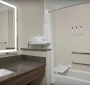 Fairfield By Marriott Inn & Suites Weldon hotel detail image 5
