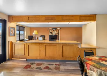 Rodeway Inn Copper Stay Benson AZ I-10 Exit 304 hotel thumbnail 2