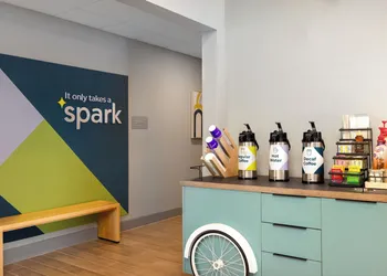 Spark by Hilton El Paso University hotel thumbnail 2