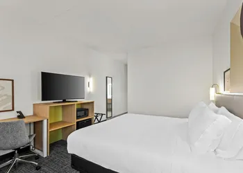 Spark by Hilton Lexington Hamburg hotel thumbnail 5