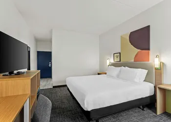 Spark by Hilton Lexington Hamburg hotel thumbnail 6