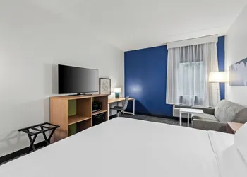 Spark by Hilton Lexington Hamburg hotel thumbnail 8