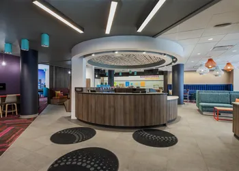 Tru by Hilton Montreal centre-ville hotel thumbnail 8