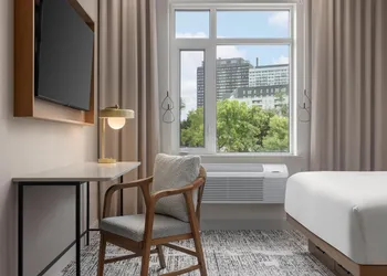 Hotel Railwayparc Montreal, Tapestry Collection By Hilton hotel thumbnail 8
