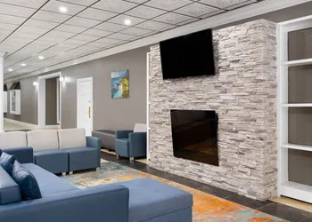 Baymont By Wyndham Williamsburg I-64 hotel thumbnail 4