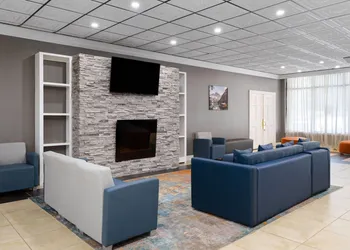Baymont By Wyndham Williamsburg I-64 hotel thumbnail 5