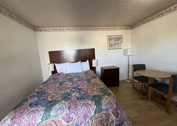 Western Statesinn hotel thumbnail 3