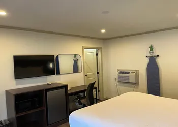 Travelodge By Wyndham Bainbridge hotel thumbnail 4